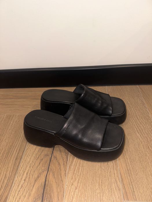 Босоножки Charles & Keith