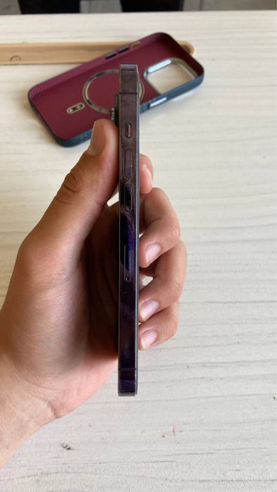 iPhone 14pro ideal holatda