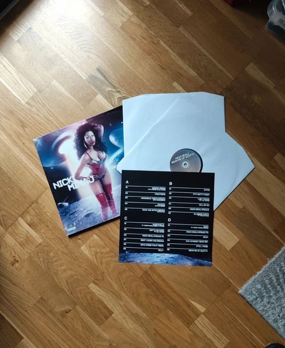 Nicki Minaj - Beam me up scotty