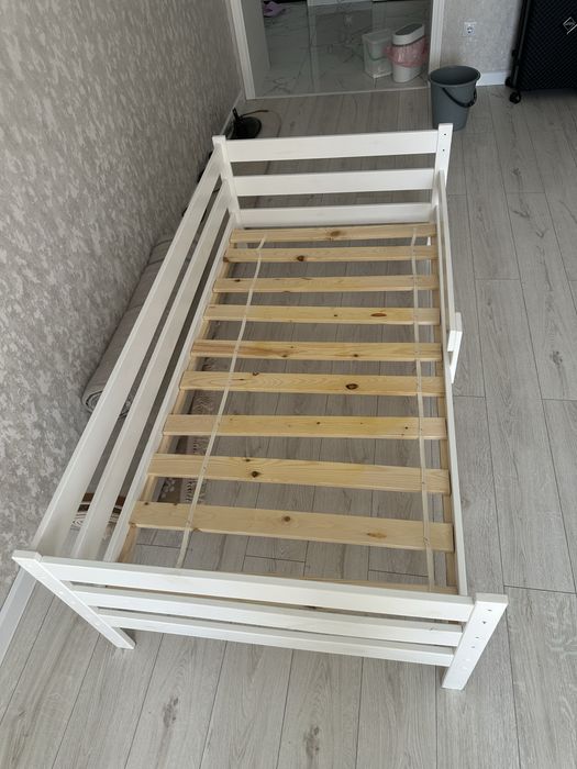 Продам детскую кровать