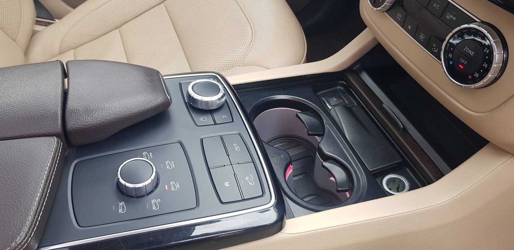 Mercedes-Benz GLS 400