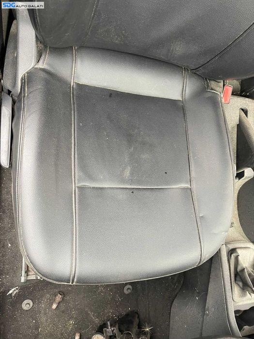 Scaun Dreapta Fata Pasager Retapitat Vinilin Fara Incalzire Skoda Rapid 2012 - 2022 [C1597]