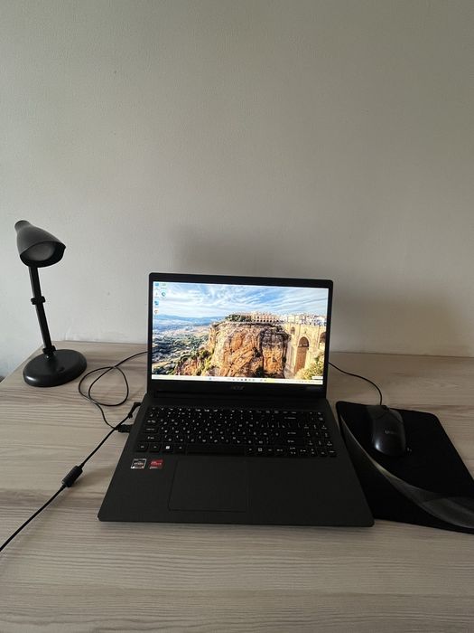 Acer Aspire 3 Ryzen 3 / 8GB / 256GB SS