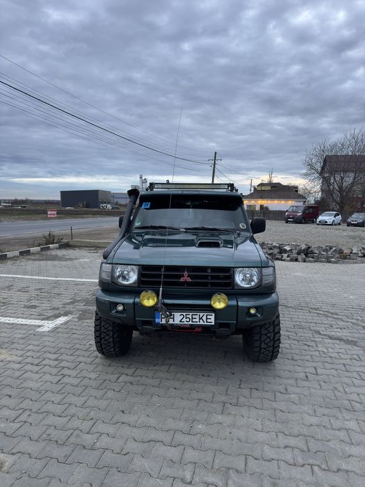 Mitsubishi pajero 2.5 - Turbo Bmw -