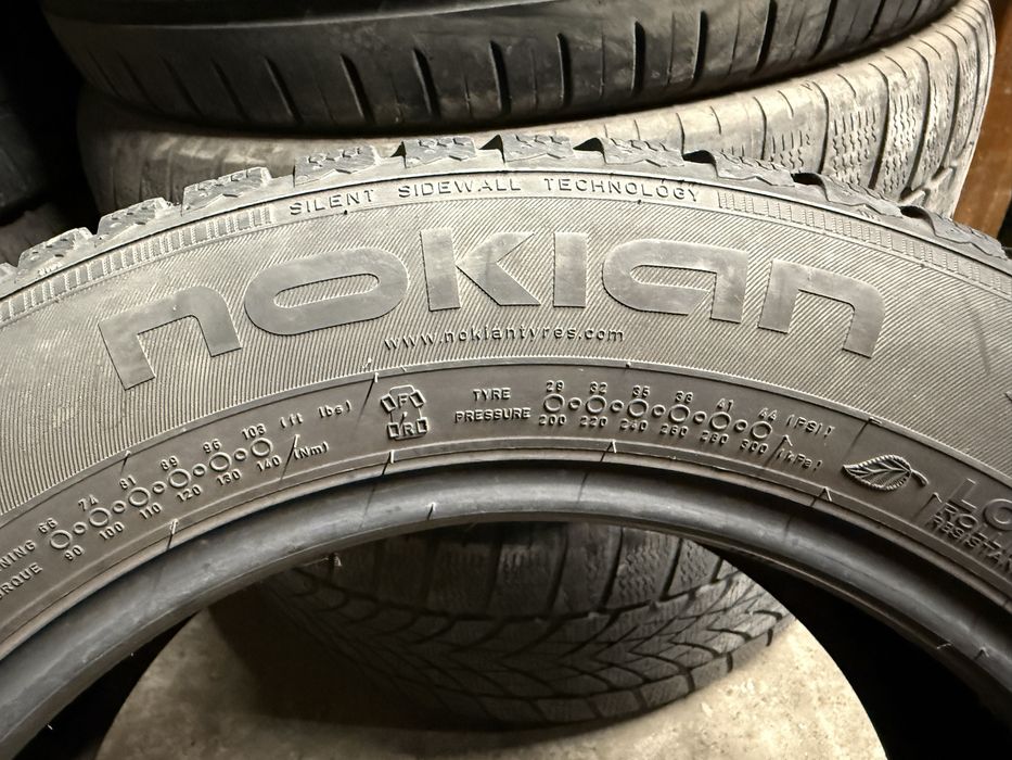 Nokian 205/60/16