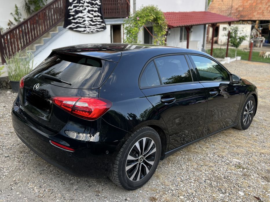 Mercedes-Benz A200