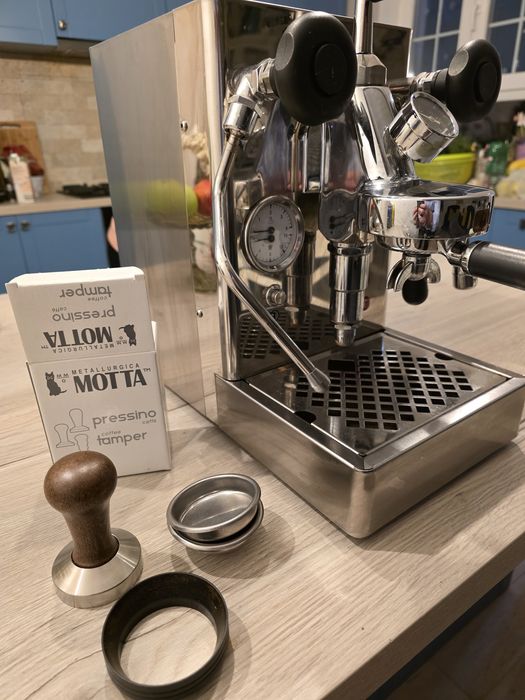 Vând espressor manual Lelit Mara X V1