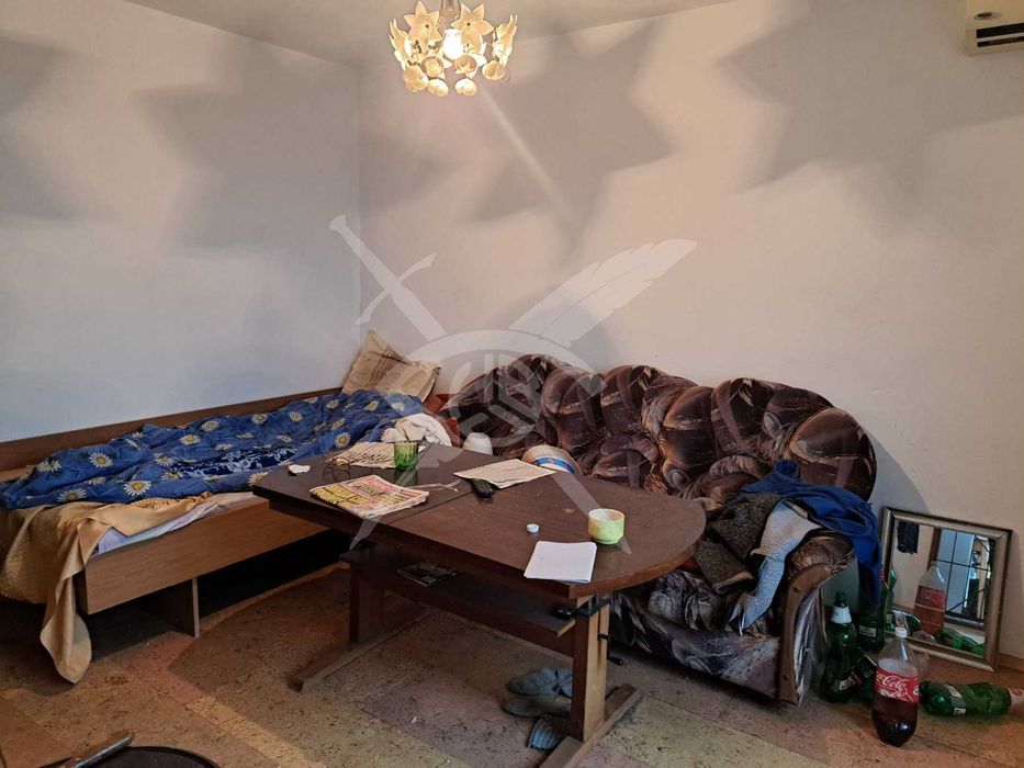 Двуетажна къща в Дебелт 95440