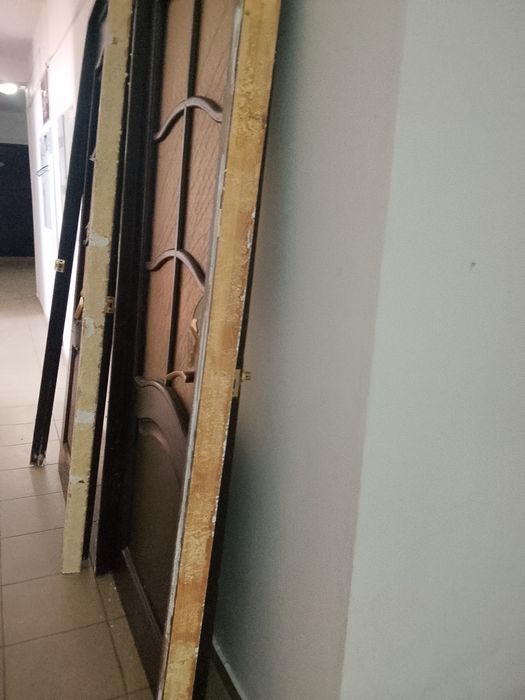 Есік сатам б.у комнатаға
