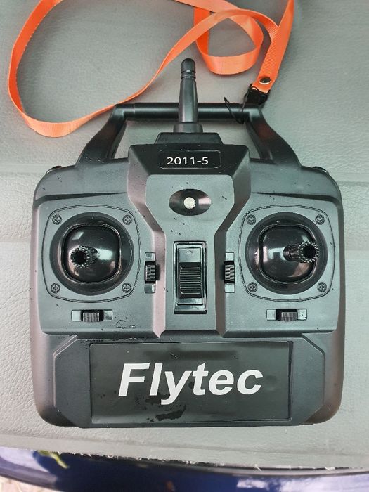 Telecomanda bărcuțe plantat marca Flytec
