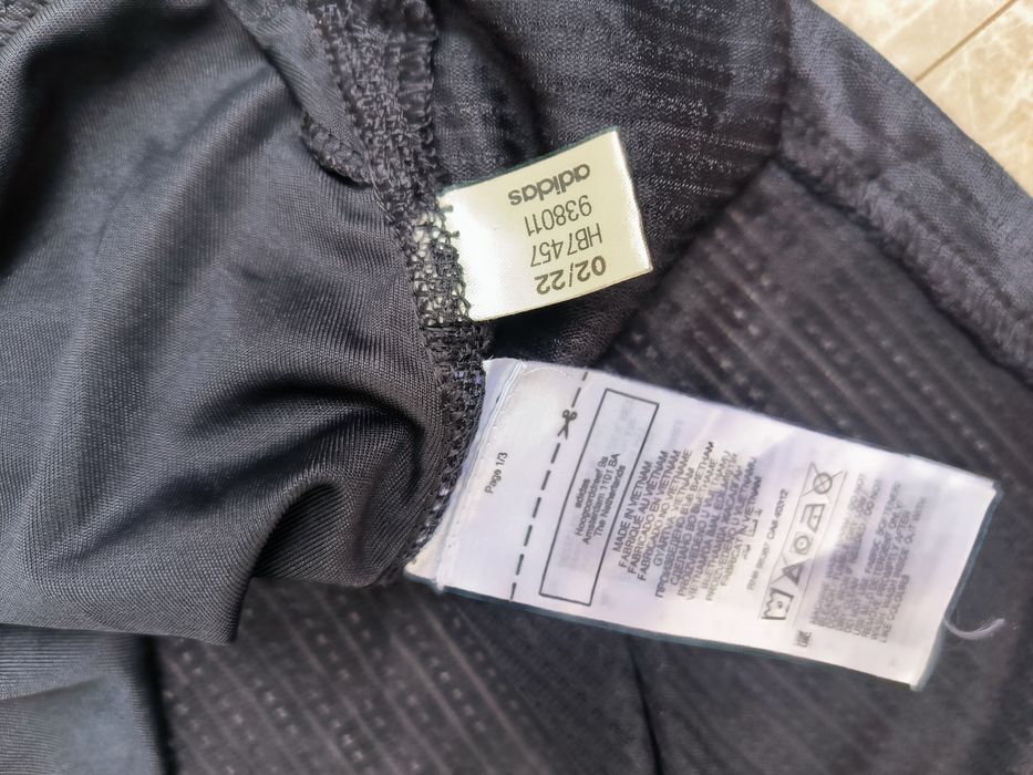Adidas потник L размер