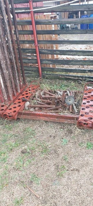 popi metalici/schela de vanzare