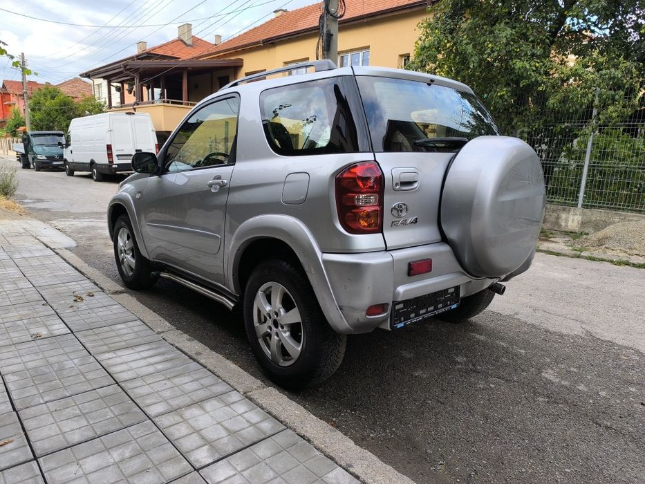 Toyta rav4 2.0 бензин 150кс 4х4 2005г