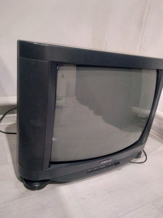 Продам телевизор