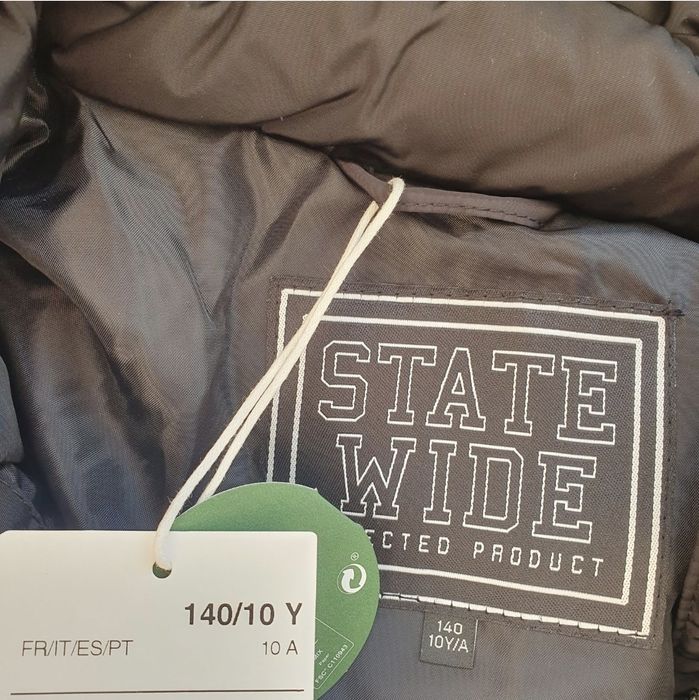 Geacă 10 ani de iarnă groasă băieți, nouă cu etichetă – C&A, 140