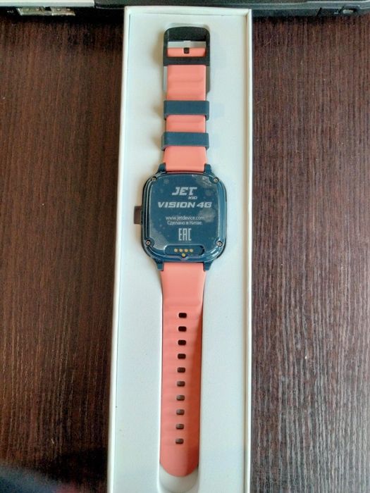 Продам смарт часы для девочки