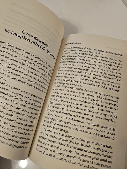 Carte Adrian Niculescu