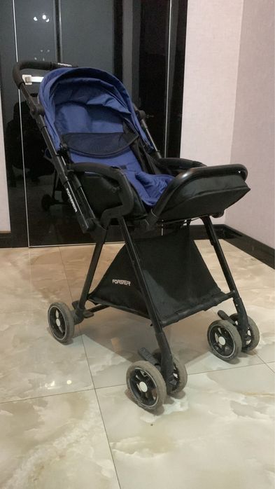 Коляска б/у в отличном состояний.