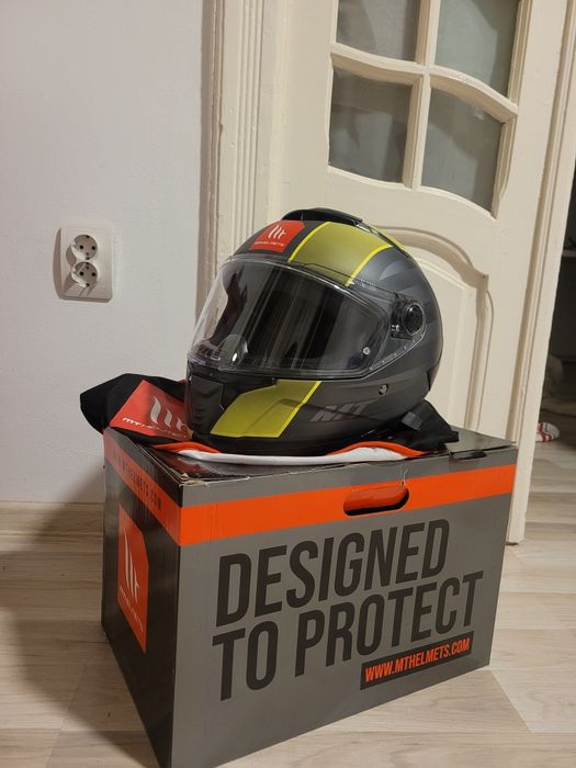 Mt Helmets Thunder 4 + intercom