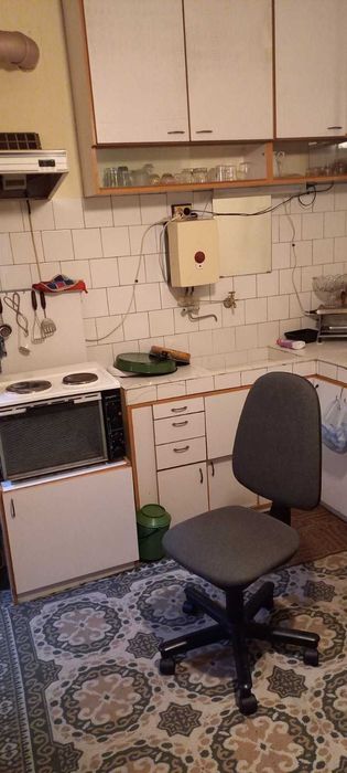 Под наем  етаж от къща в сърцето на квартал „Кючук Париж“