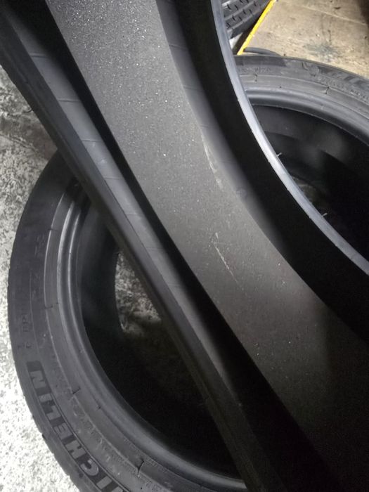 Michelin 235/45 R18 98V vară