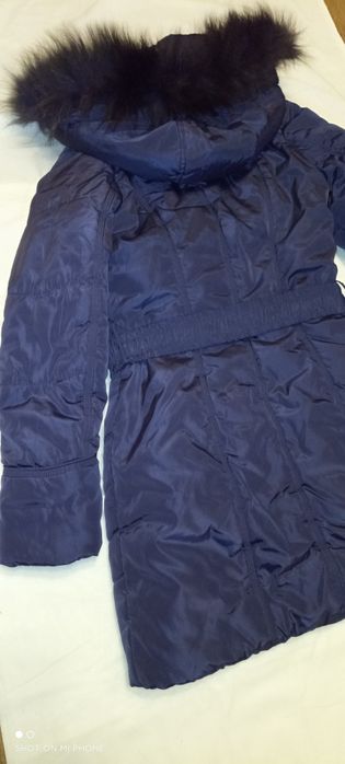 Зимняя куртка с капюшоном и ремнем