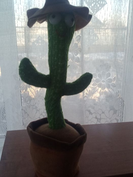 Продам кактус игрушка