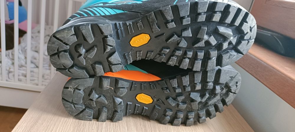 Обувки Scarpa 39 размер