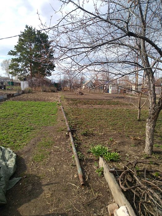 Продам дачу в чистом районе.  Трасса остановки.