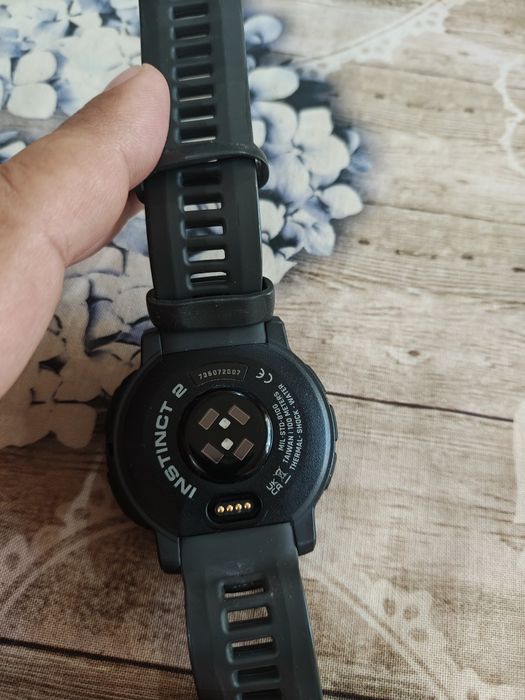 Garmin instinct 2