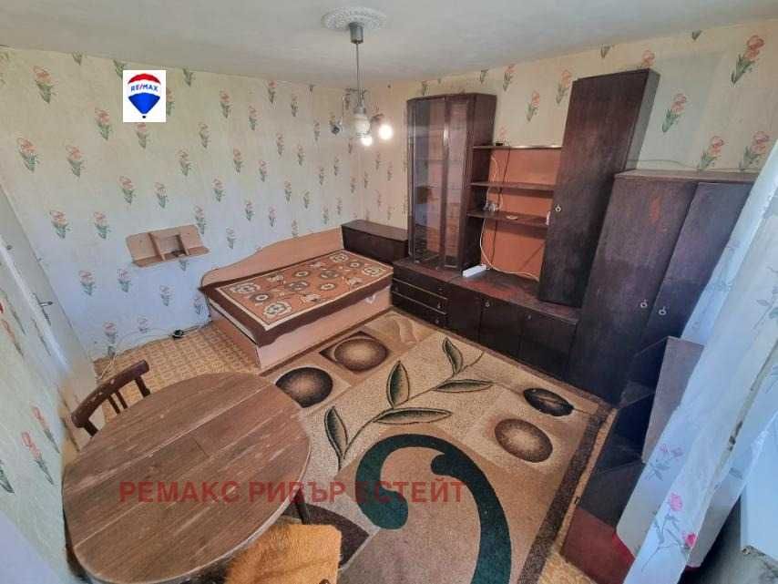 Дава се под наем Едностаен апартамент в Русе, Дружба 1 - 35 кв.м за 204 € - Снимка #1
