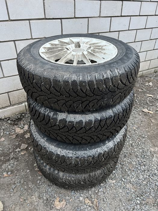 Продам диски с резиной скад