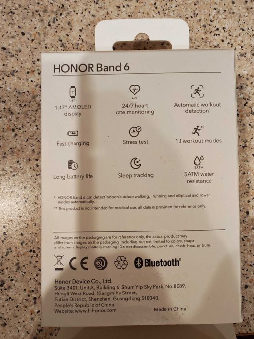 Продам часы honor band 6