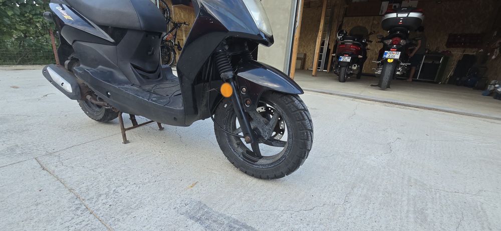 Scuter sym50 CARTE RAR!! Îmatriculat