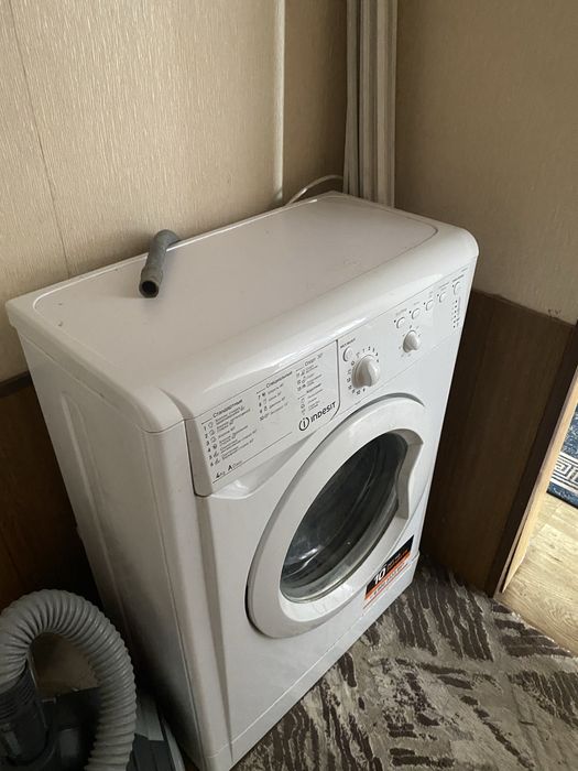 Стиральная машинка  Indesit