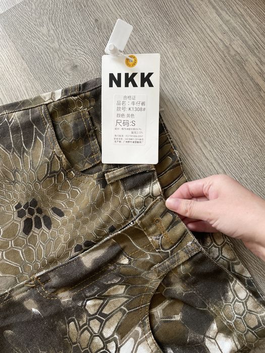 Джинсы модные новые