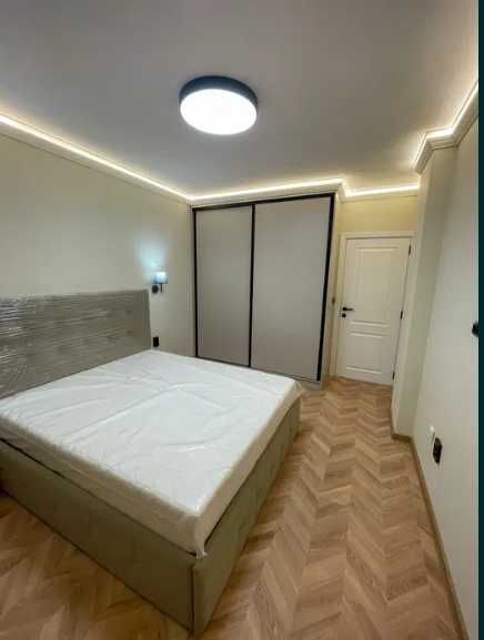 Продава се Двустаен апартамент в Пловдив, Център - 74 кв.м за 1000 €/кв.м - Снимка #7