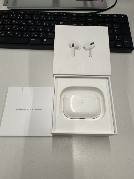 AirPods Pro MagSefe Charging Case