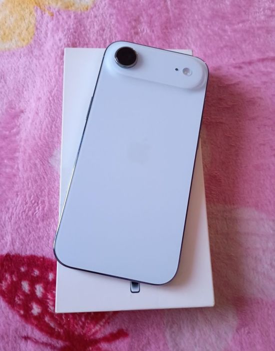 De vânzare iPhone