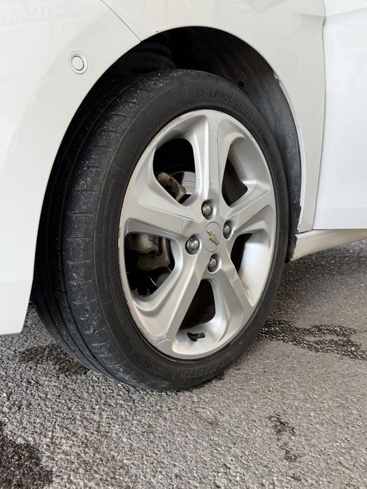 Продам машину спарк