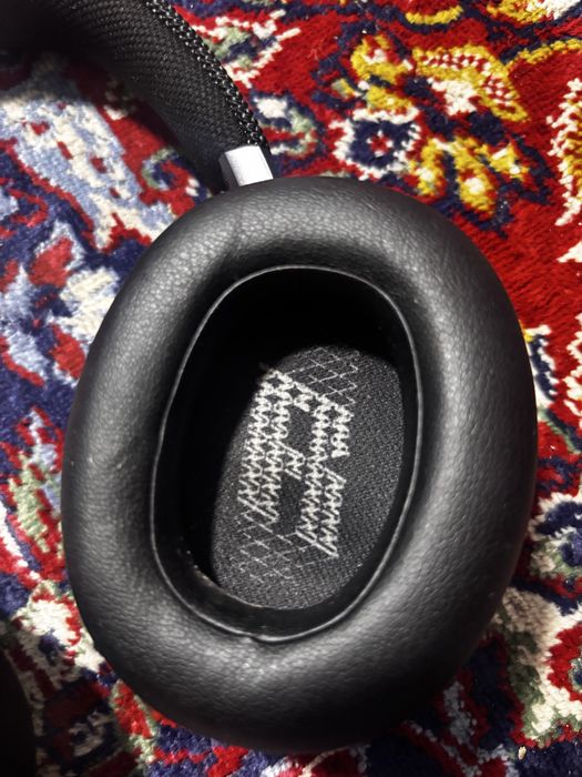 Продам JBL Live 660NC