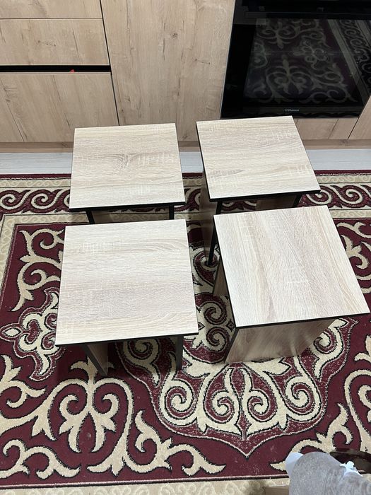 Продам 4 новые табуретки