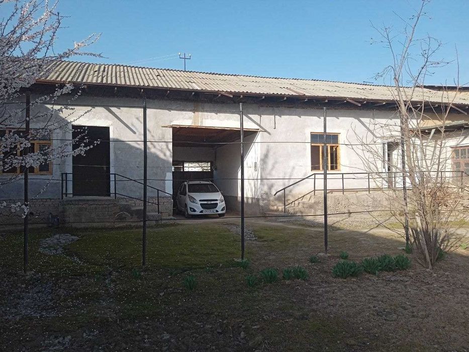 Uchaska sotiladi 8 sotix gaz suv svet bor