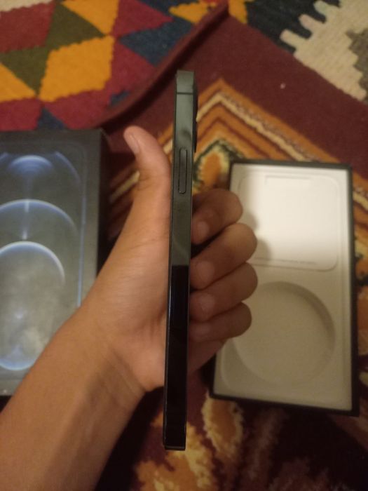 iPhone 12 Pro vakum