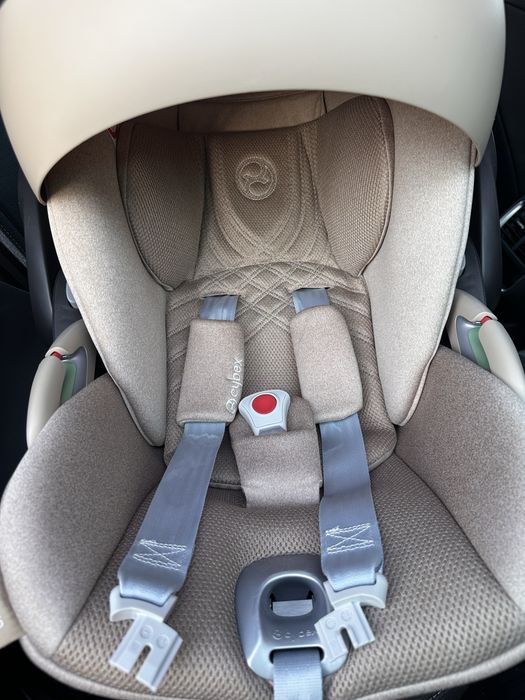 Столче за кола cybex cloud T i-size plus/ cozy beige/ гарация до 2028г