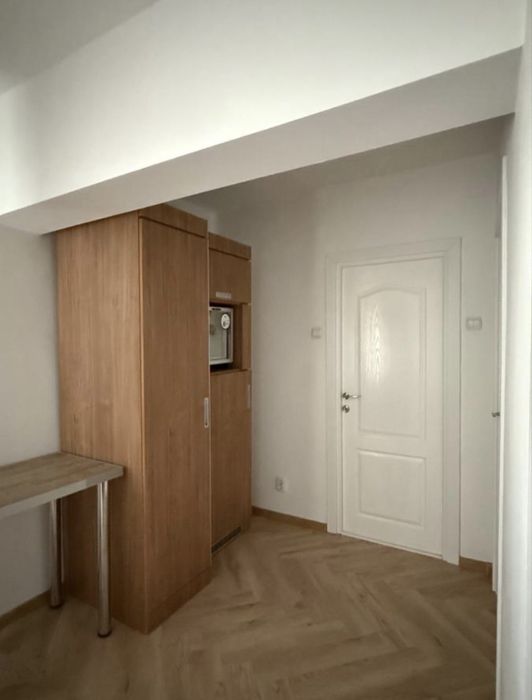 Inchiriez garsoniera centru