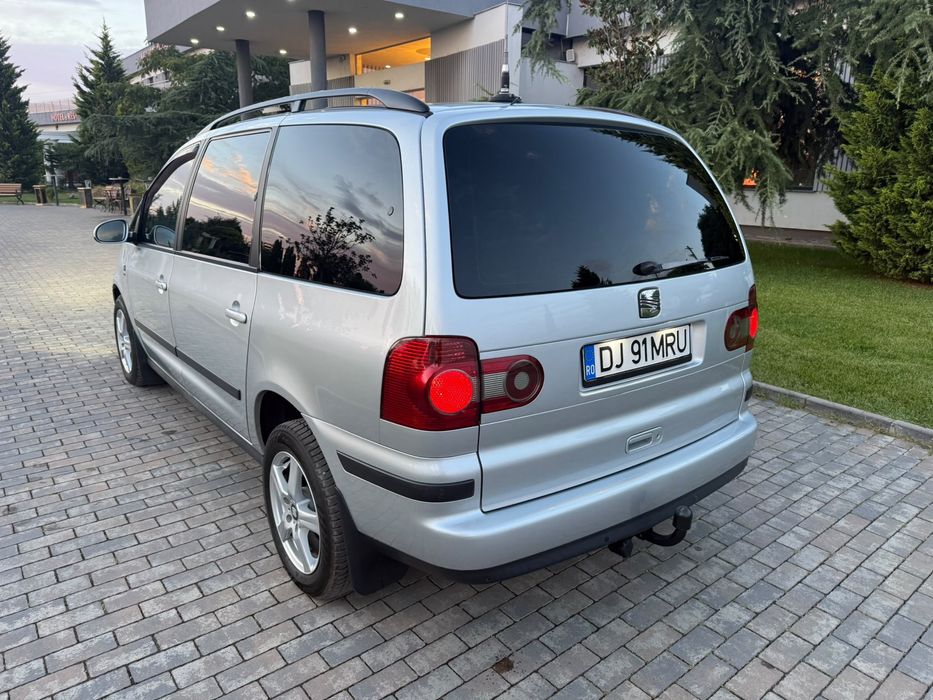 VOLKSWAGEN Sharan 2010 — imagine 4
