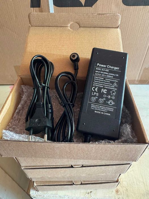 Incarcator 42V cu 2 A cu cap magnetic pentru Xiaomi 4 Pro