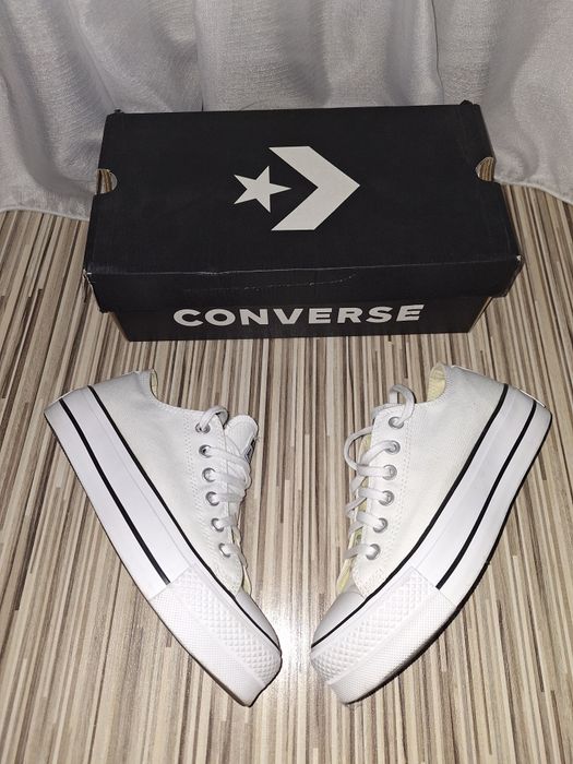 Converse originali marime 38 (uk5,5) ca noi.