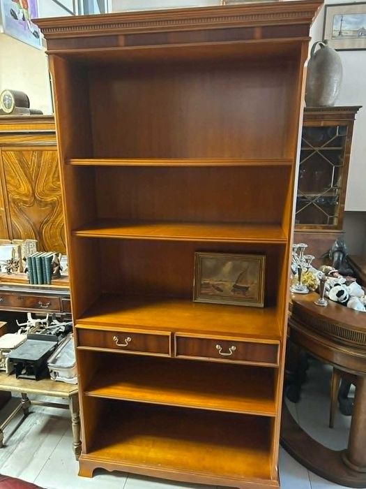 Дървена етажерка, шкаф, библиотека с 2 чекмеджета и 5 рафта.
